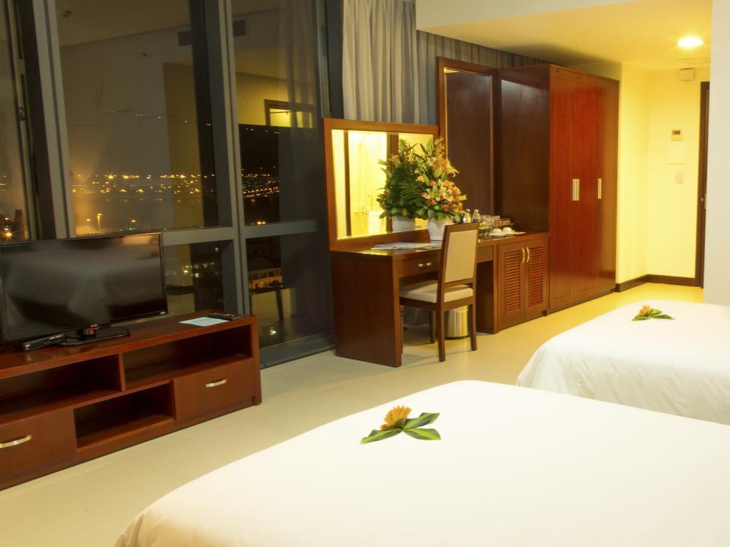 Da Nang Han River Hotel Экстерьер фото
